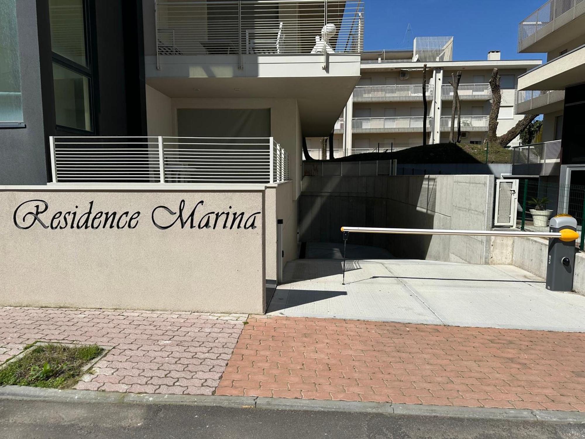 Marina Dream Beach Apartments With Sea View Terrace - Agenzia Cocal 카오를레 외부 사진